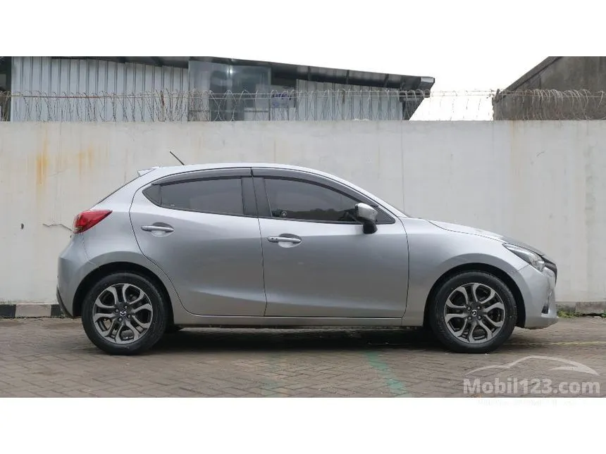 2014 Mazda 2 GT Hatchback