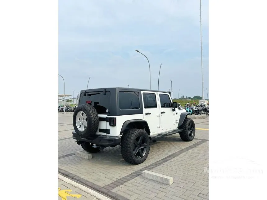 2012 Jeep Wrangler Rubicon Unlimited SUV