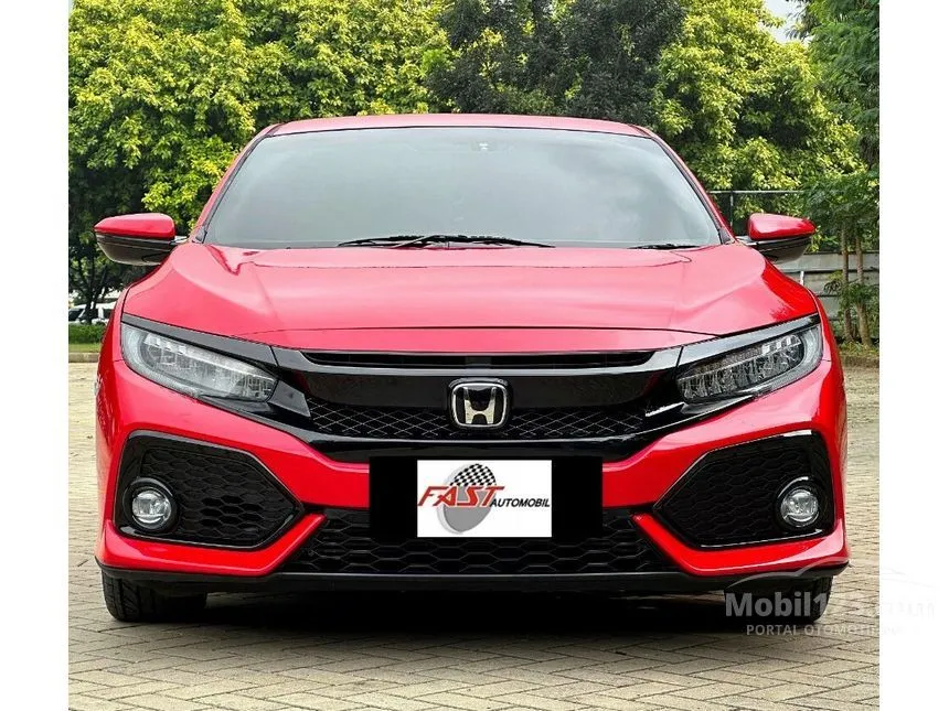 Jual Mobil Honda Civic 2017 E 1.5 di DKI Jakarta Automatic Hatchback Merah Rp 333.000.000