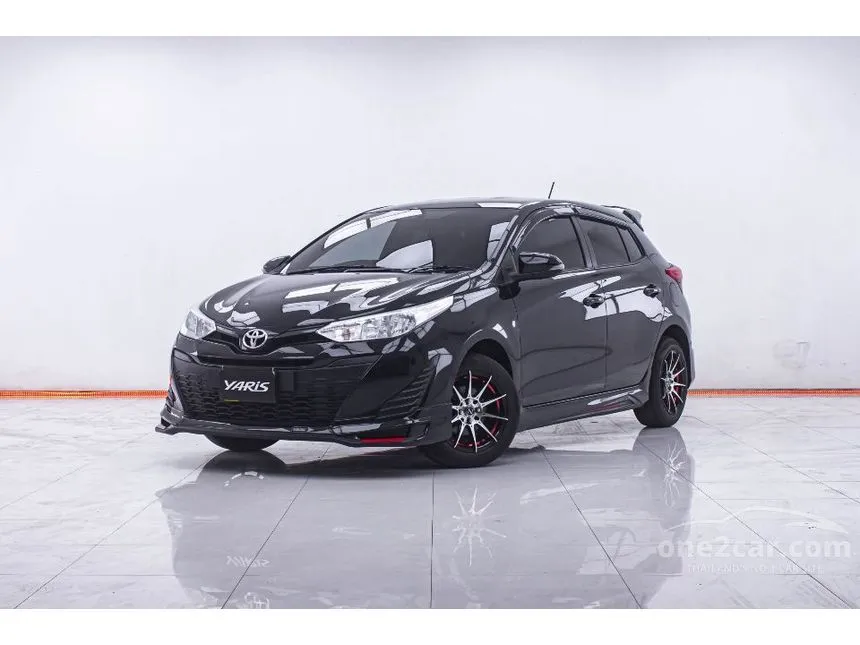 2019 Toyota YARIS E Hatchback