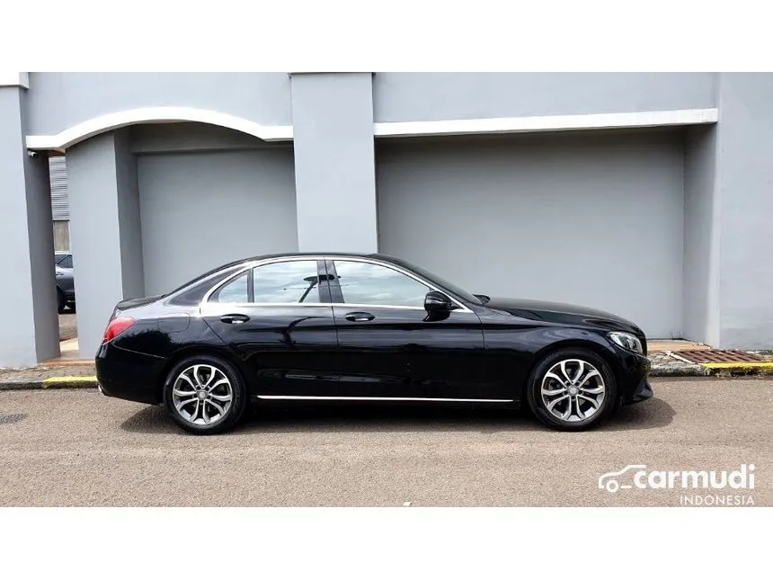 2016 Mercedes-Benz C200 Avantgarde Sedan