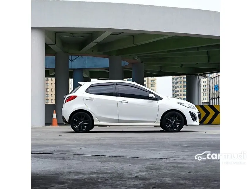 2012 Mazda 2 RZ Hatchback