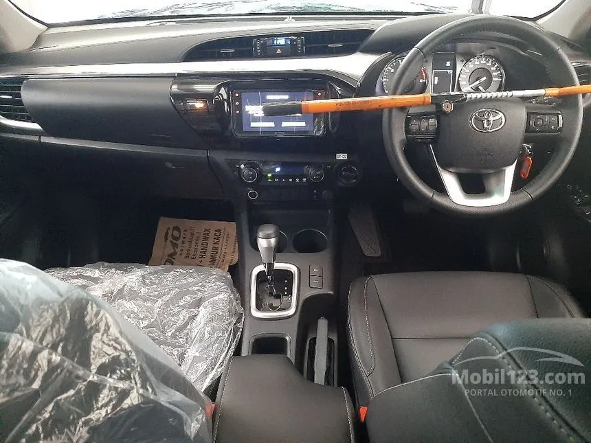 2025 Toyota Hilux V Double Cab 4X4 Pickup