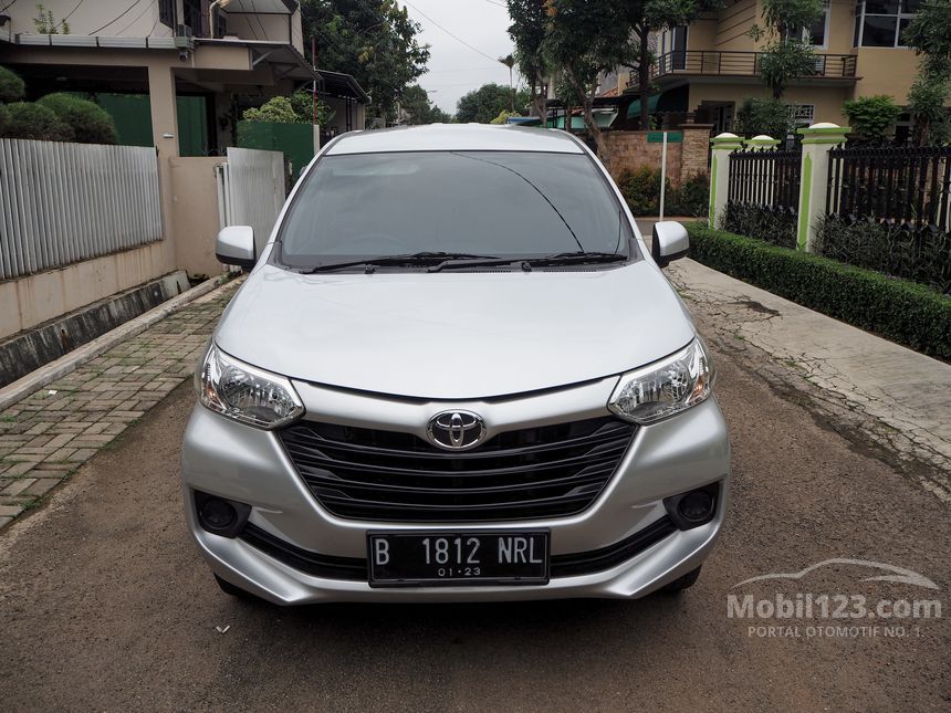 Jual Mobil  Toyota Avanza  2021 E 1 3 di Banten  Automatic 
