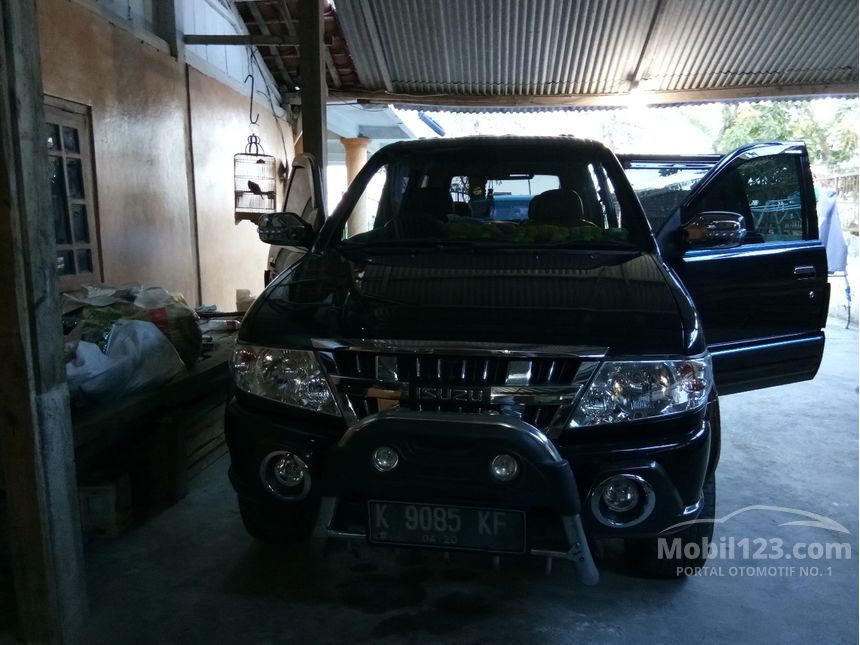 Jual Mobil  Isuzu  Panther  2021 GRAND  TOURING  2 5 di Jawa  