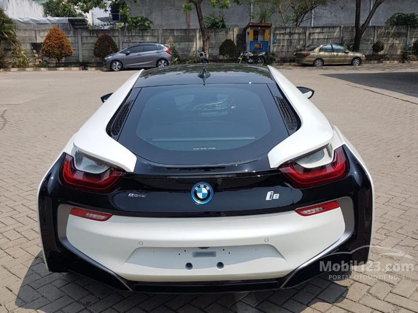 2016 BMW i8 Coupe