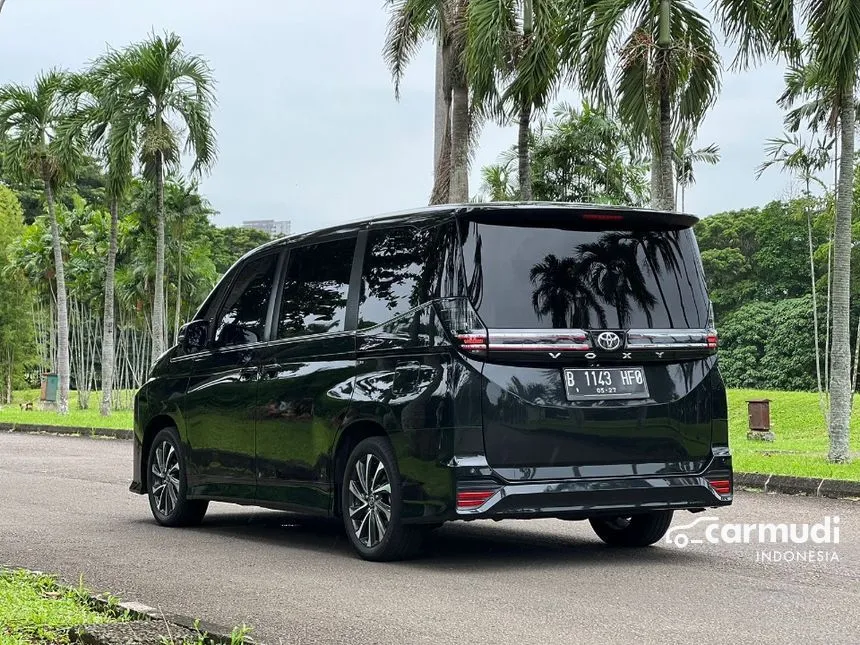 2022 Toyota Voxy Van Wagon