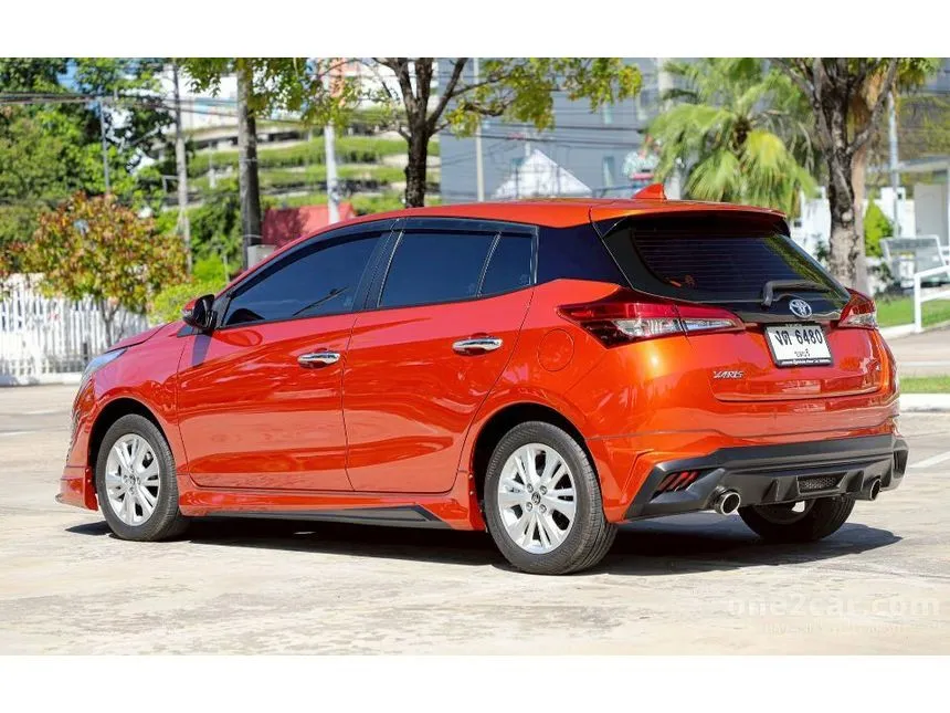 2018 Toyota YARIS G Hatchback