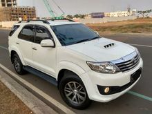 Toyota fortuner VNT matic 2013 putih KM 60.000 TERAWAT