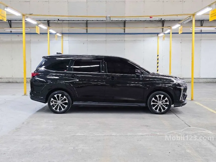 2023 Toyota Veloz Q (Premium Color) MPV