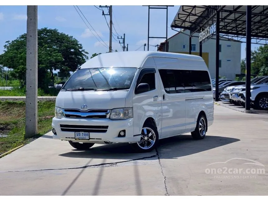 2013 Toyota HIACE D4D Van