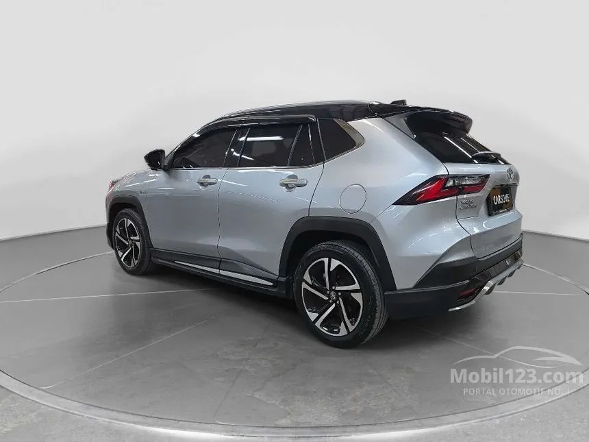 2023 Toyota Yaris Cross S HV (2 Tone) SUV