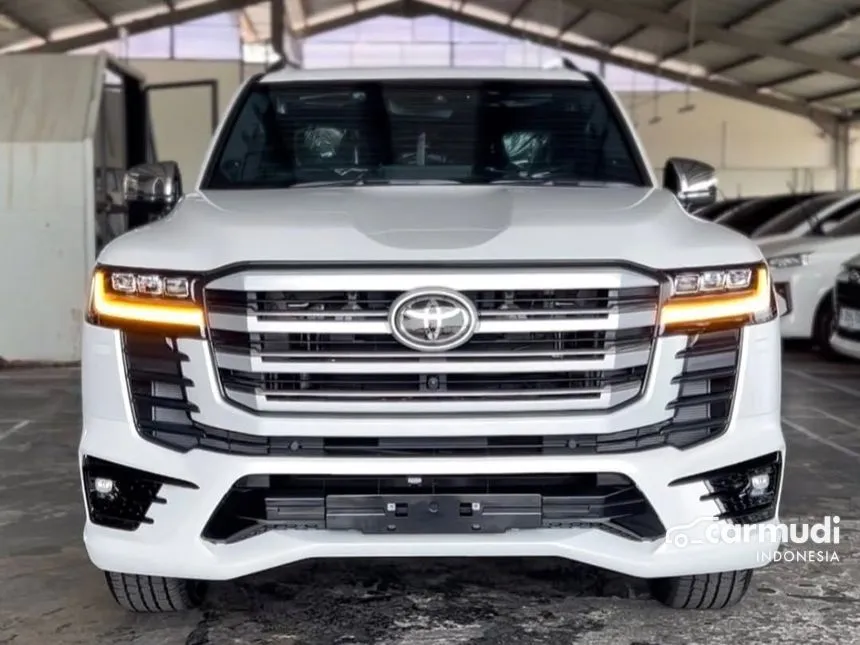 2026 Toyota Land Cruiser 300 VX-R (Premium Colour) SUV