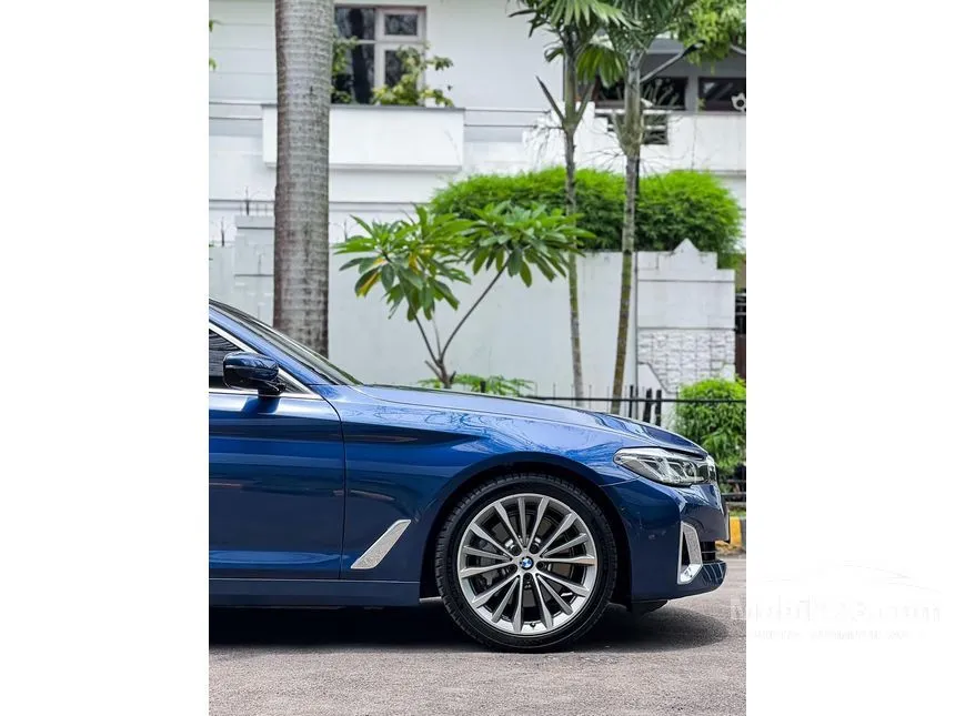 2021 BMW 530i Opulence Sedan