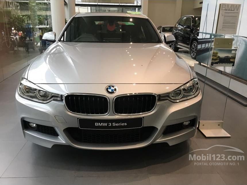 Jual Mobil  BMW  330i  2019 M  Sport  2 0 di DKI Jakarta 