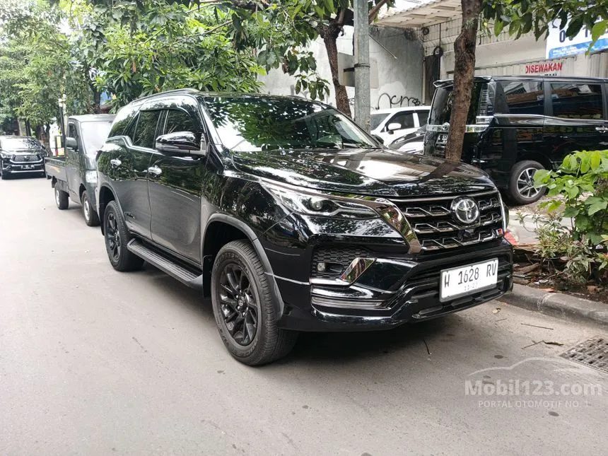 2022 Toyota Fortuner GR SPORT LUX 4X4 SUV