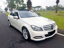 2011 Mercedes-Benz C300 3.0 Avantgarde Sedan Facelift Putih Panoramic Langka