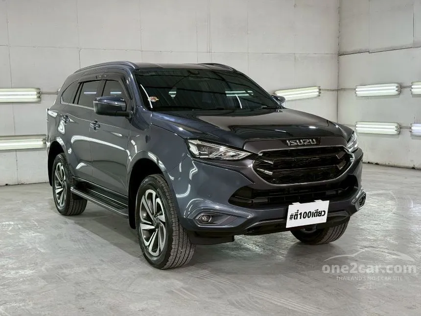 2023 Isuzu MU-X Ultimate SUV