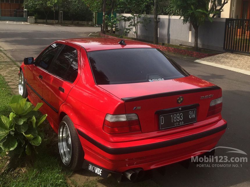 Jual Mobil  BMW  320i 1996 E36  2 0 2 0 di Jawa Barat Manual 