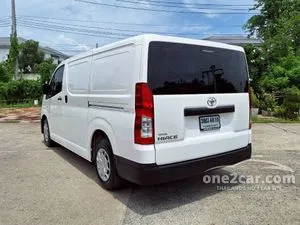2022 Toyota HIACE 2.8 Eco Van