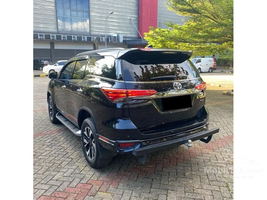 2019 Toyota Fortuner VRZ TRD 4X2 SUV