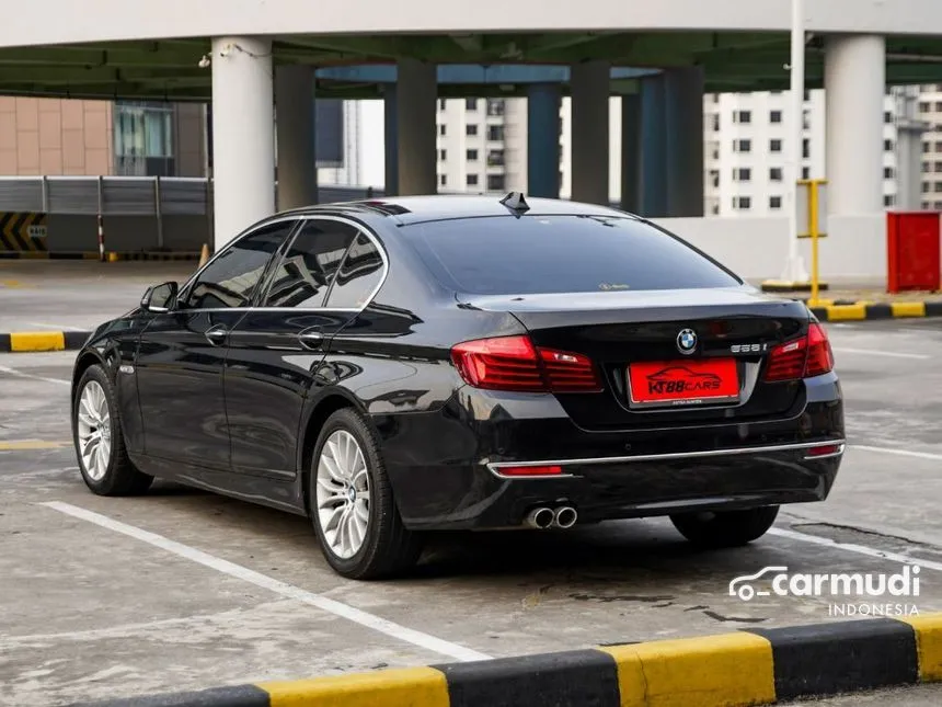 2015 BMW 528i Luxury Sedan