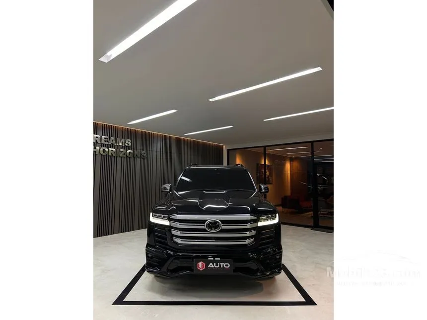 2024 Toyota Land Cruiser 300 VX-R SUV