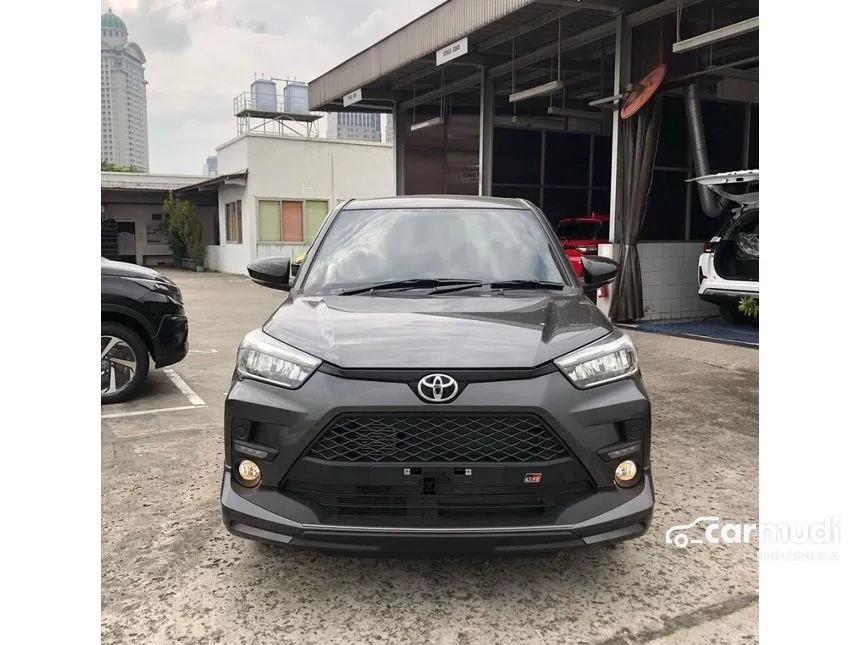 Jual Mobil Toyota Raize 2024 GR Sport 1.0 di Banten Automatic Wagon Abu