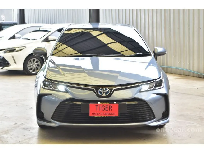 2020 Toyota Corolla Altis Hybrid Entry Sedan