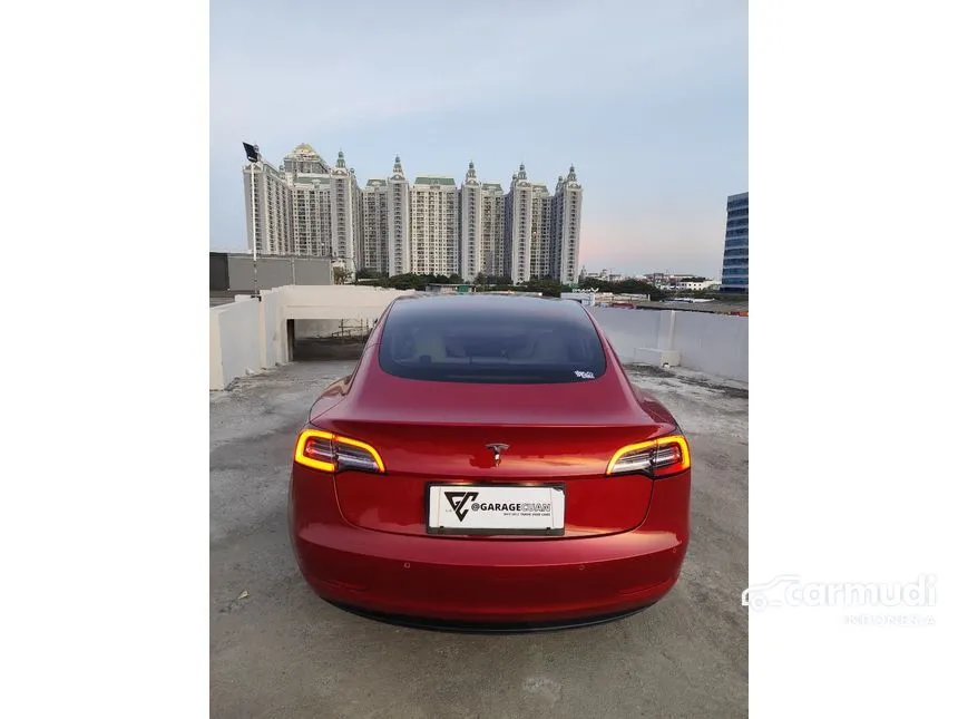 2019 Tesla Model 3 Standard Range Sedan