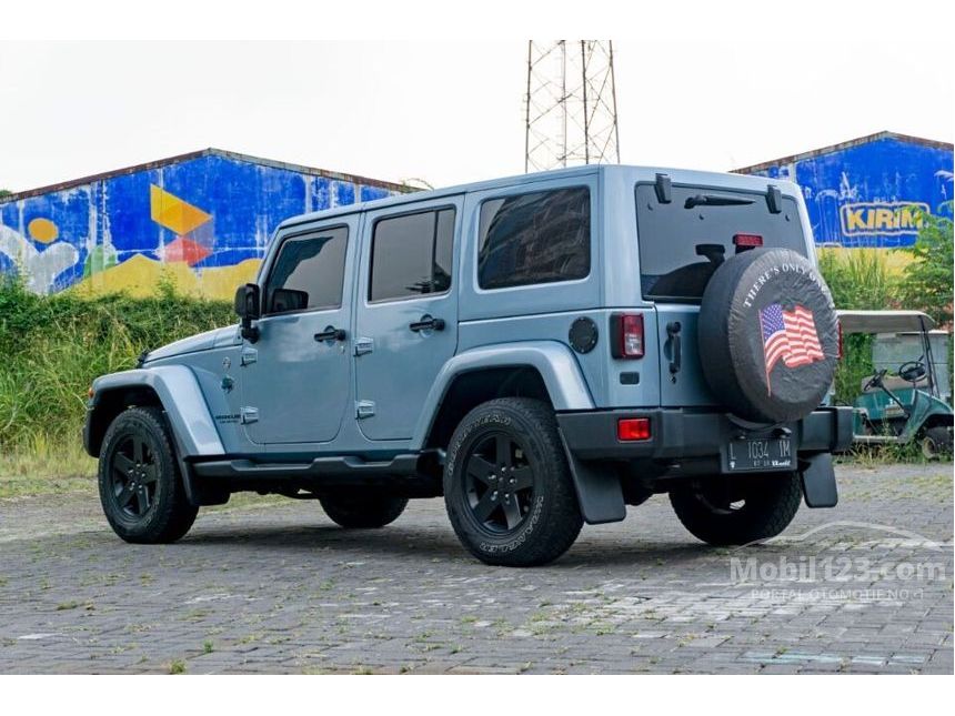 Jual Mobil Jeep Wrangler 2012 Sahara 