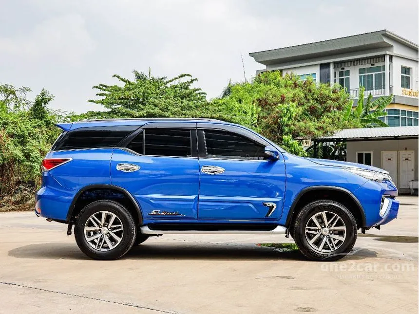 2017 Toyota FORTUNER V SUV