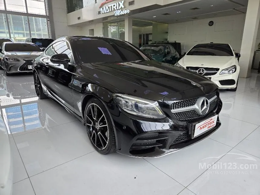 2019 Mercedes-Benz C300 AMG Line Coupe