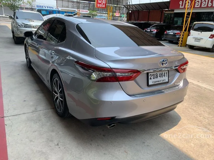 2022 Toyota CAMRY HEV Premium Luxury Sedan