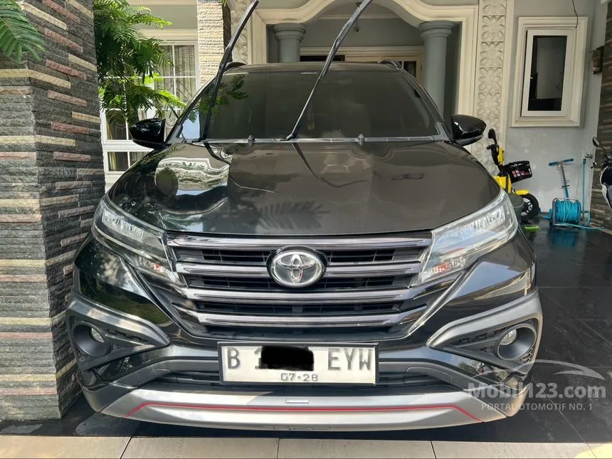 Jual Mobil Toyota Rush 2018 TRD Sportivo 1.5 di Jawa Barat Automatic SUV Hitam Rp 200.000.000
