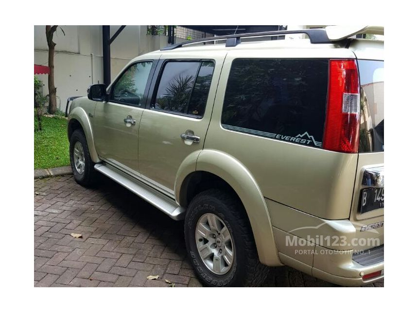 Jual Mobil  Ford  Everest  2008  XLT 2 5 di Jawa Barat Manual 