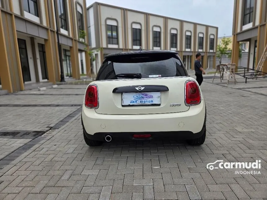 2017 MINI Cooper 3 Door Hatchback