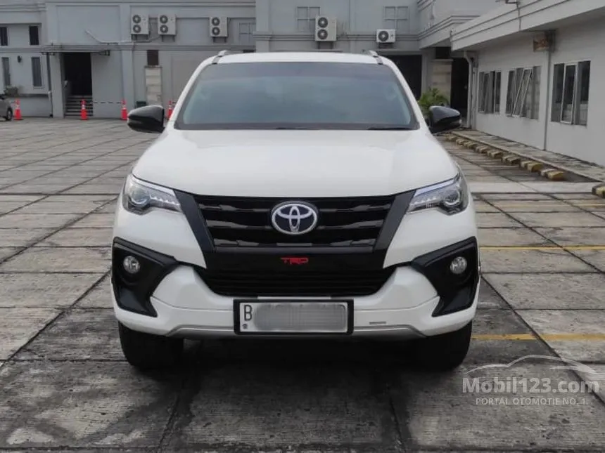Jual Mobil Toyota Fortuner 2017 TRD 2.4 di DKI Jakarta Automatic SUV Putih Rp 381.000.000
