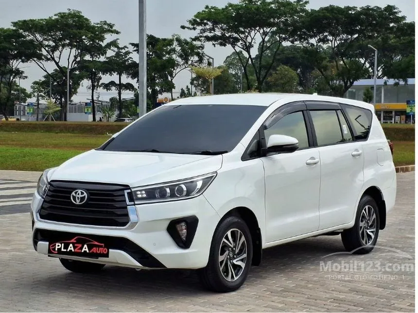 2022 Toyota Kijang Innova V MPV