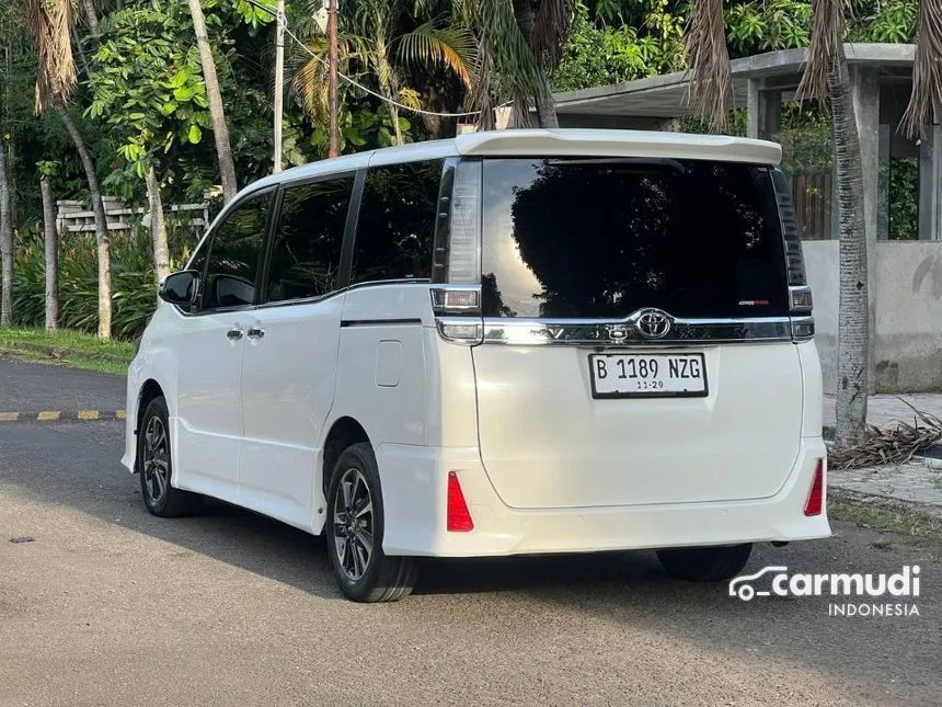 2019 Toyota Voxy MPV
