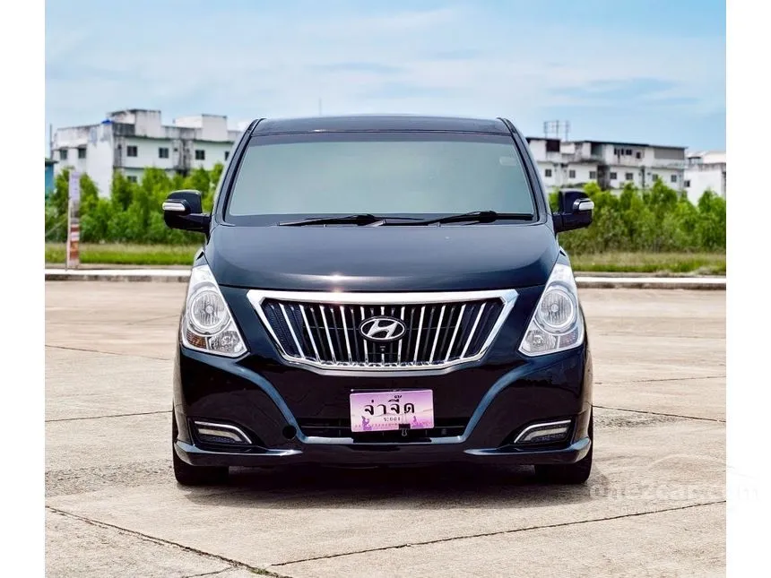 2016 Hyundai H-1 Deluxe Van