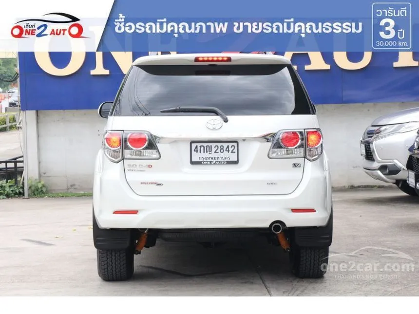 2015 Toyota FORTUNER V SUV