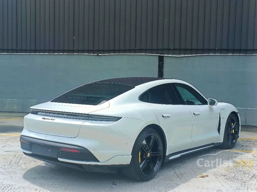 2020 Porsche Taycan 4S Sedan