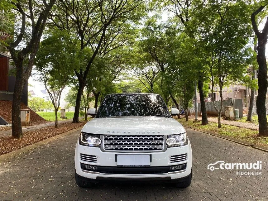 2014 Land Rover Range Rover Vogue SUV