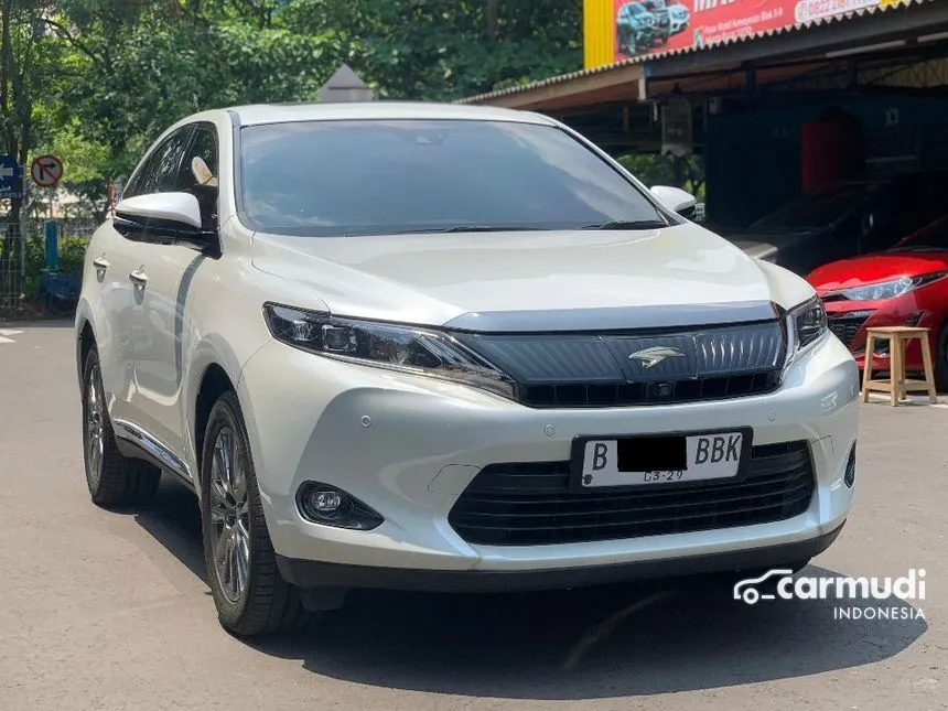 2014 Toyota Harrier SUV