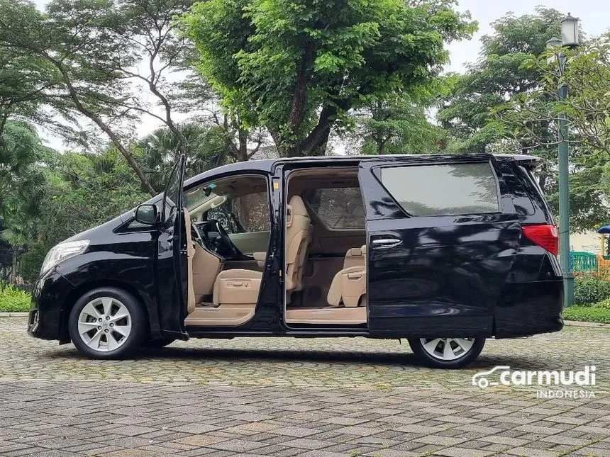 2012 Toyota Alphard G MPV