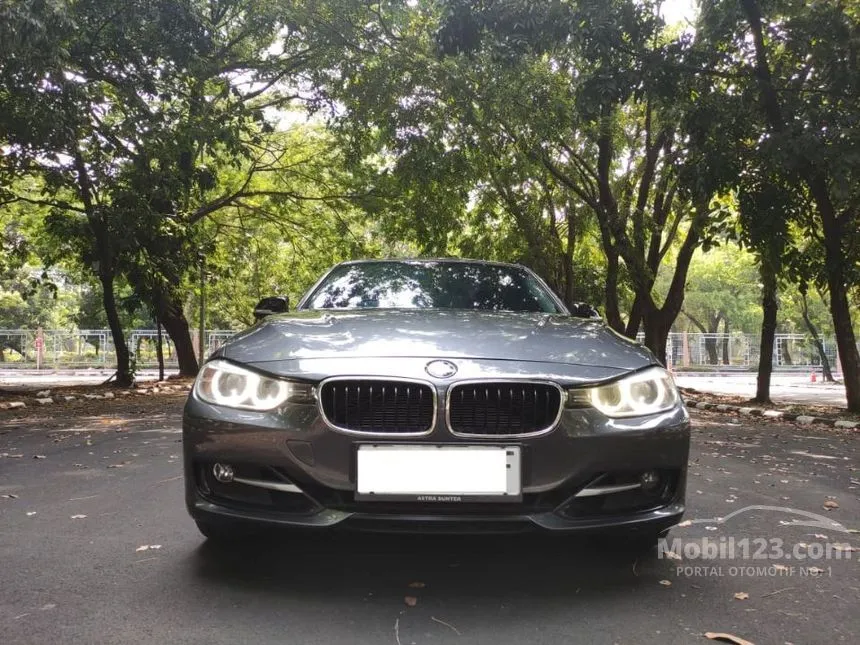 2014 BMW 320i Sport Sedan