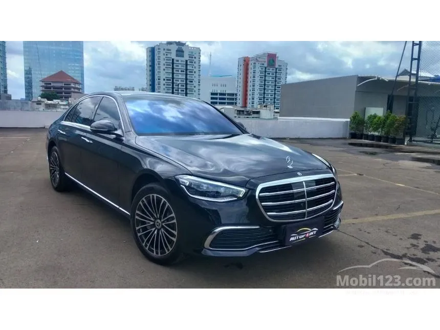 2023 Mercedes-Benz S450L Luxury 4MATIC Sedan