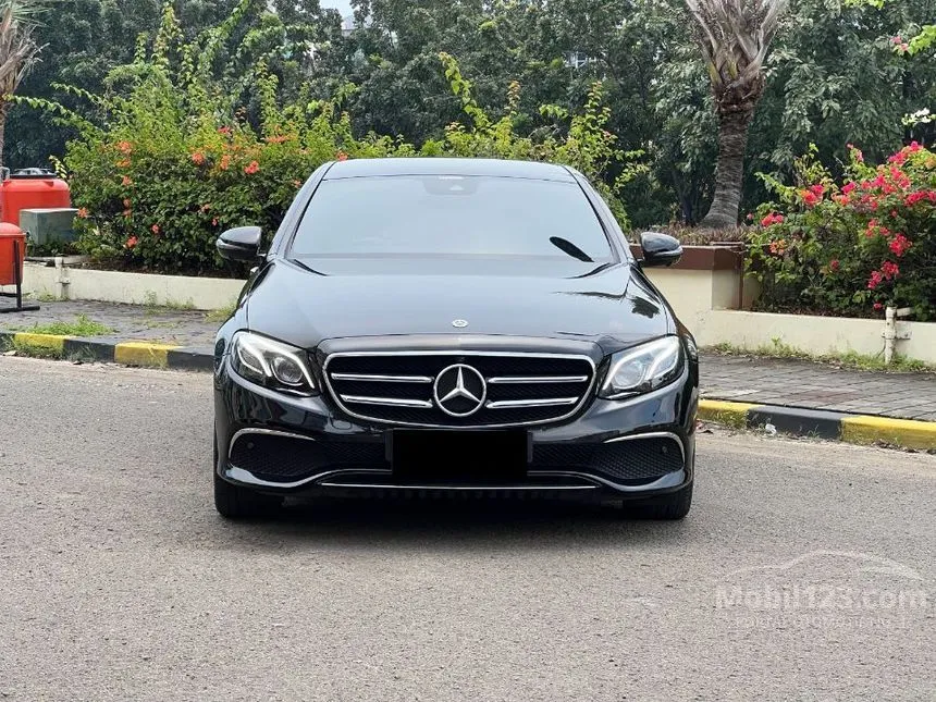 2019 Mercedes-Benz E300 Avantgarde SportStyle Sedan