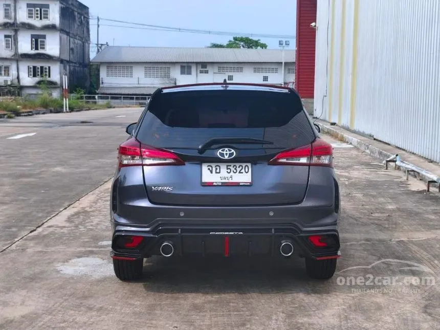 2024 Toyota YARIS Premium Hatchback